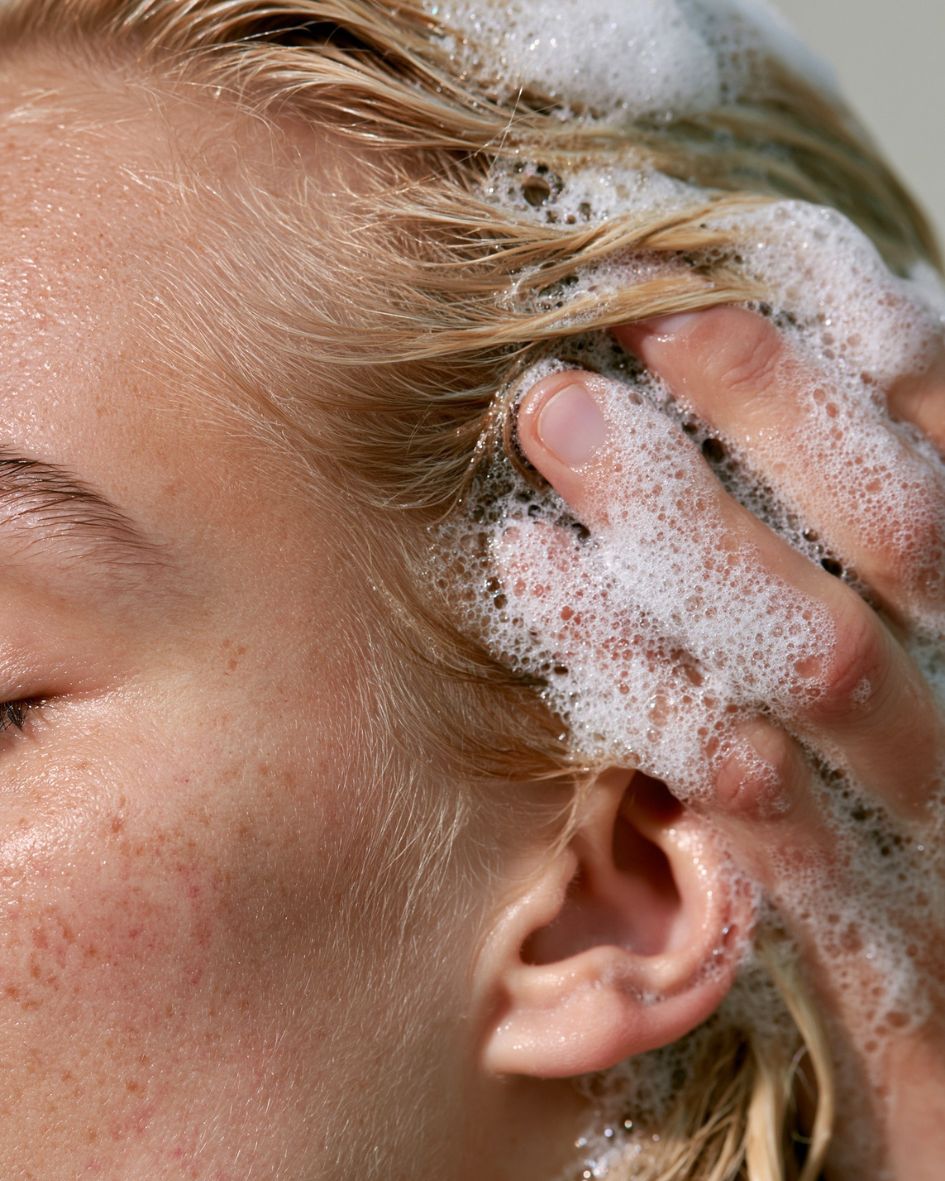 Feel the NMF Shampoo - Know To Glow